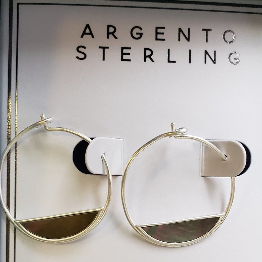2/60$ NWT sterling silver and mother of pearl earrings